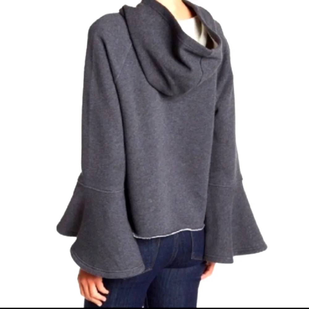 Melrose & Market M crop gray hoodie with bell sleeves